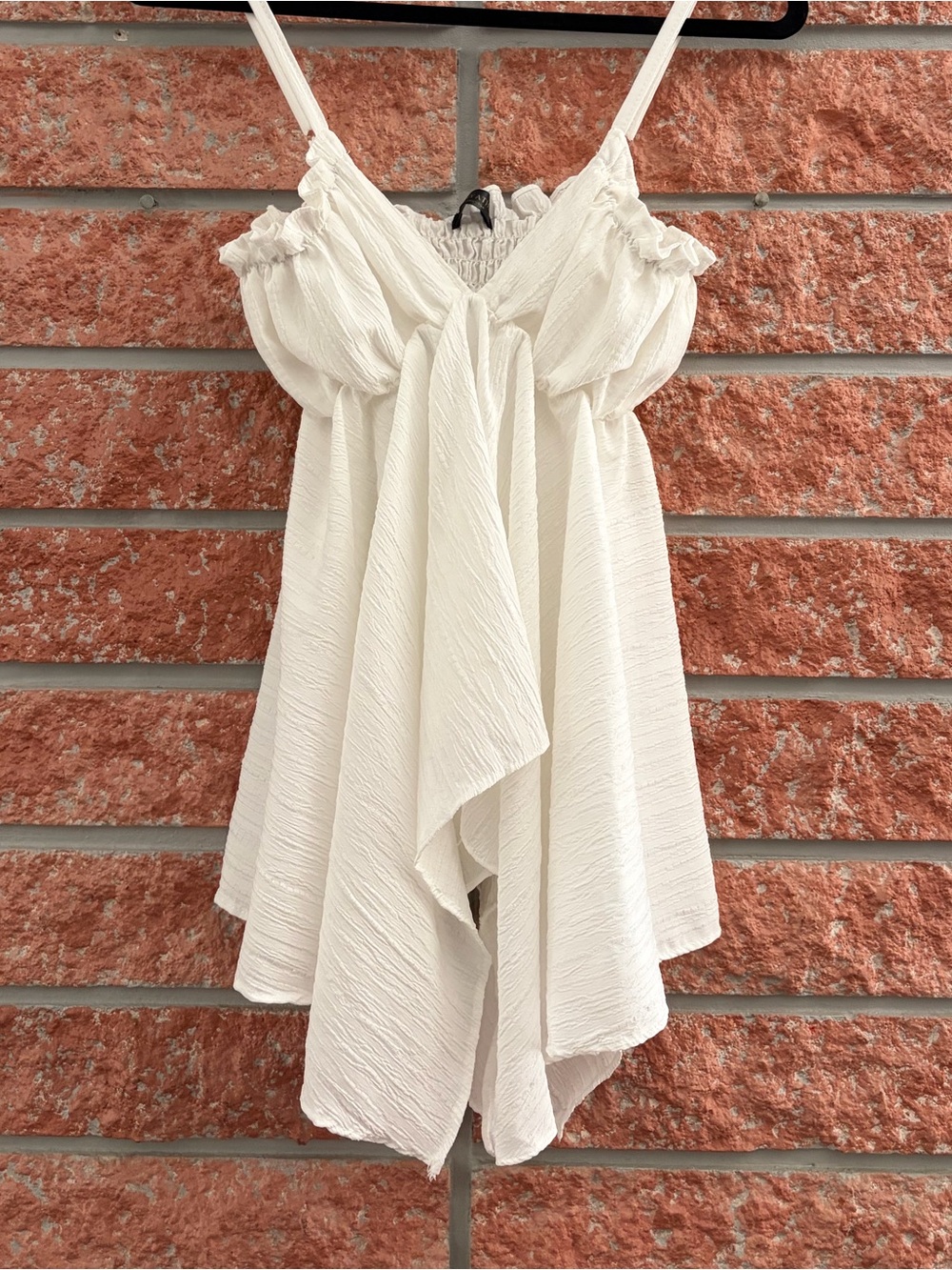 🌟 Cream Ruffled Spaghetti Strap Top - Picture 2 of 4
